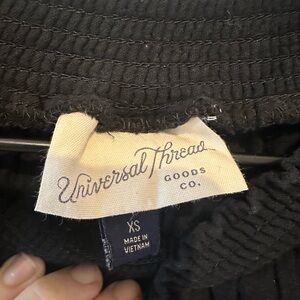 Universal Thread Textured Black Apparel